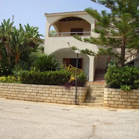 Tatil Evi Holiday In With Veranda, Terrace, Bbq, Storage *