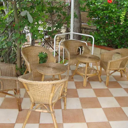 Holiday In With Veranda, Terrace, Bbq, Storage Tatil Evi